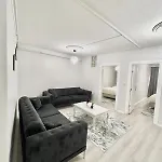 EYM Apart Hotel